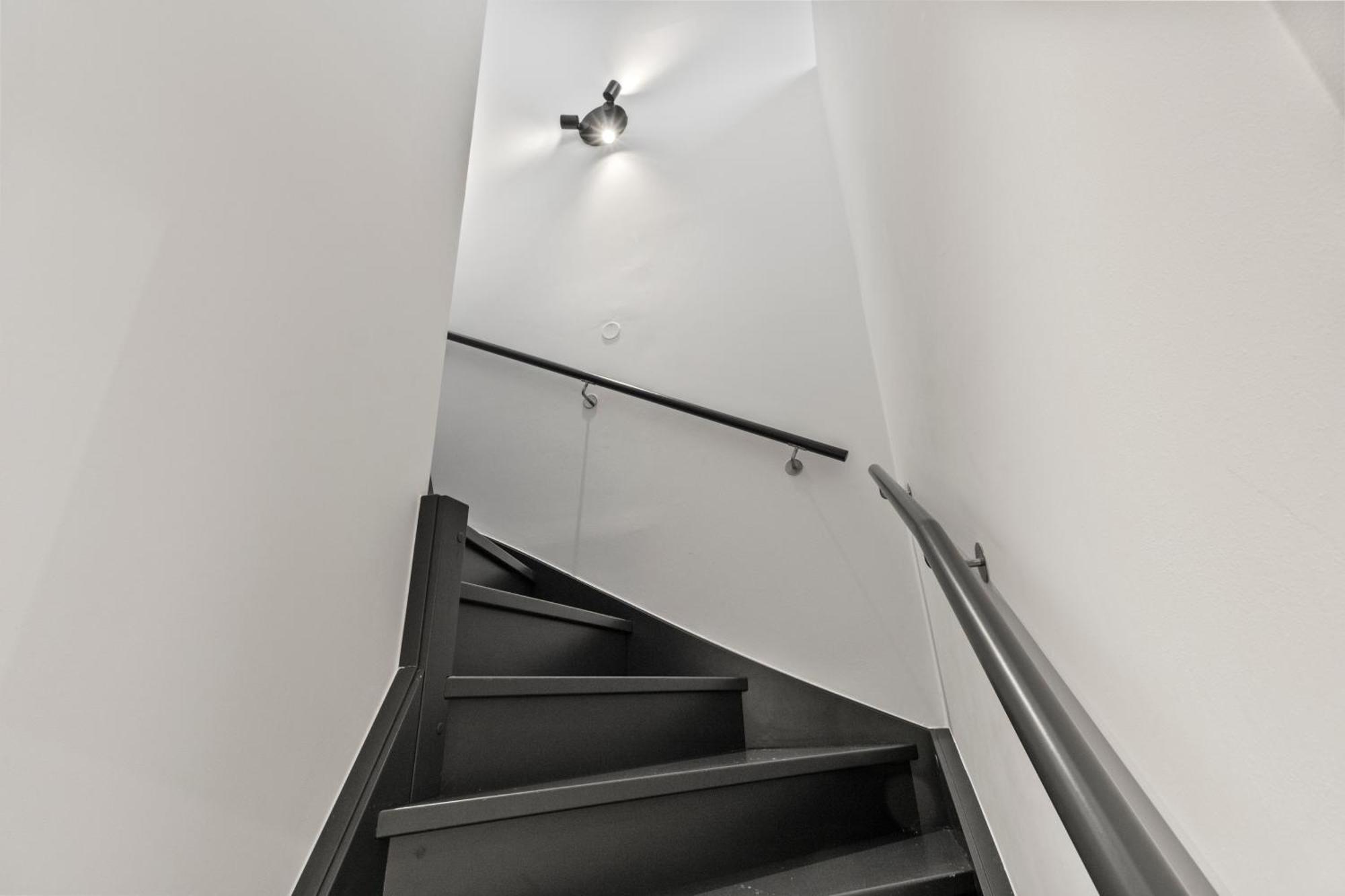 Near Klinik Floridsdorf - 3 Min To Supermarket And Pharmacy - On-site Parking For 19,90 Eur